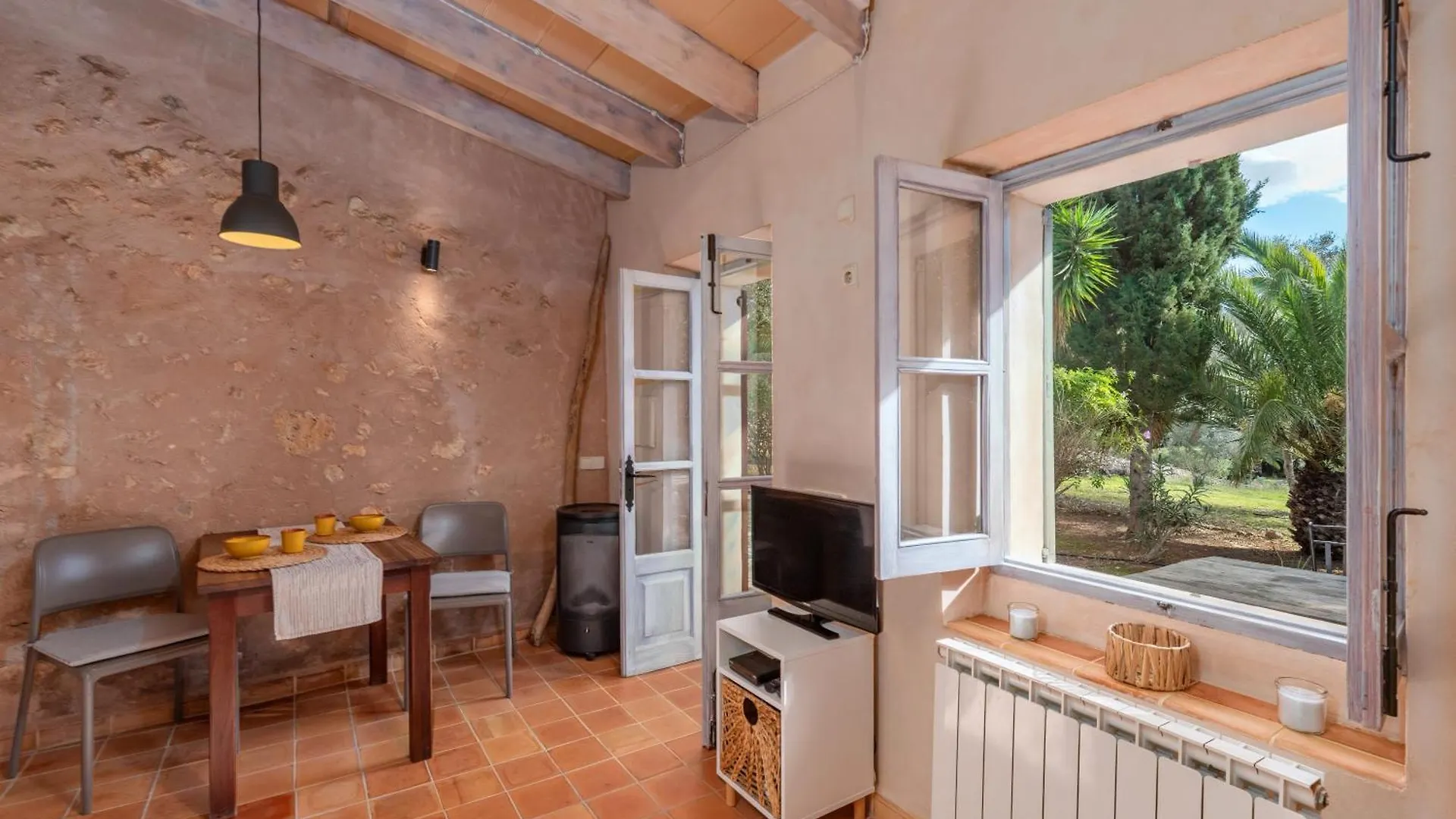 הוילה קוסטיטקס Casa Groc 0*,