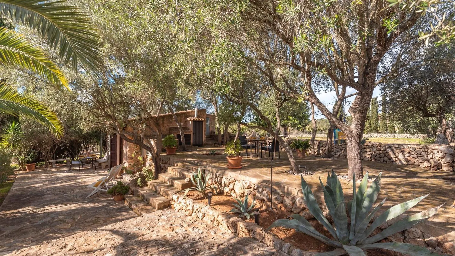 הוילה קוסטיטקס Casa Groc